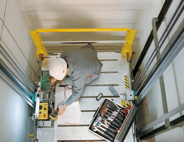 Монтаж лифтов, траволаторов и эскалаторов